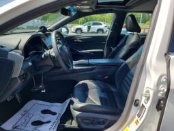 
										Toyota Avalon Hybrid  XSE full									