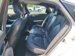 
										Toyota Avalon Hybrid  XSE full									