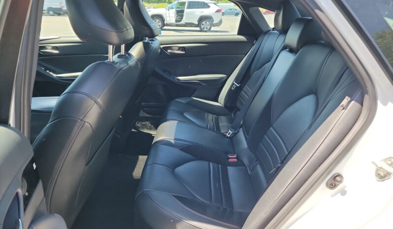 
								Toyota Avalon Hybrid  XSE full									