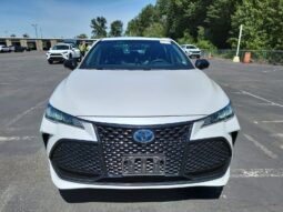 Toyota Avalon Hybrid  XSE