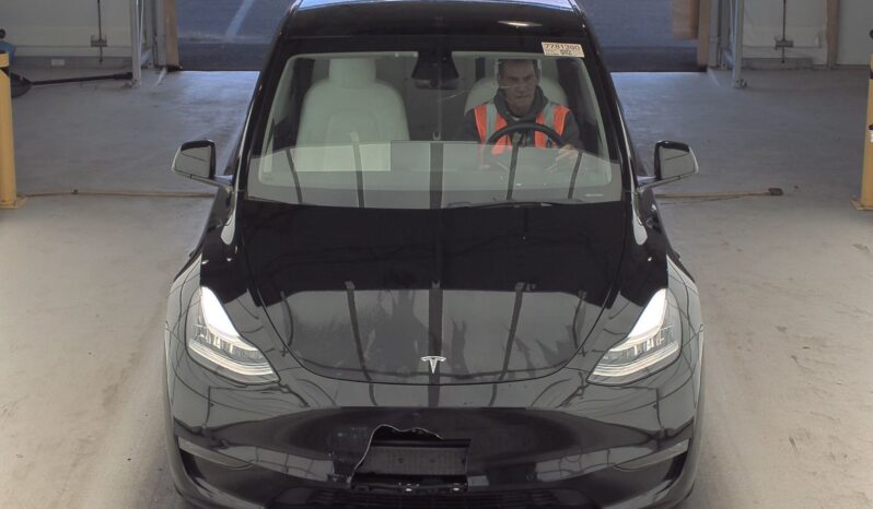 
								Tesla Model Y Long Range full									