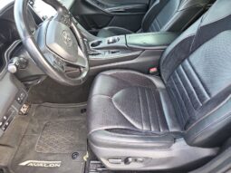 
										Toyota Avalon HYBRID XSE full									