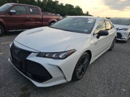 Toyota Avalon HYBRID XSE