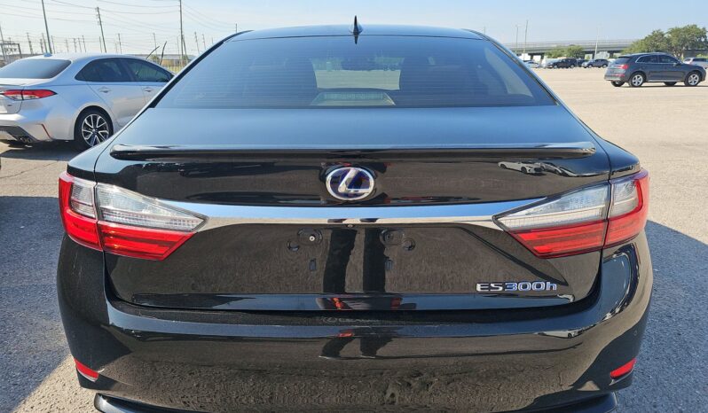 
								Lexus ES 300 H full									