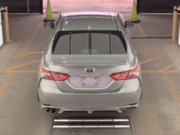
										Toyota Camry Hybrid SE full									