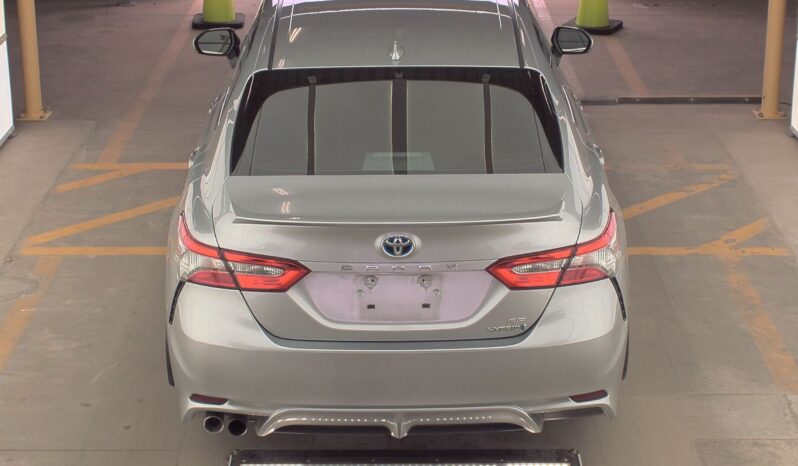 
								Toyota Camry Hybrid SE full									