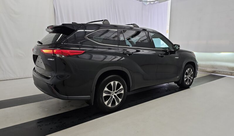
								Toyota Highlander Hybrid XLE full									