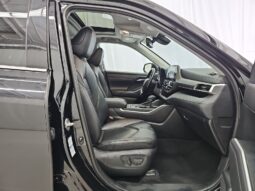 
										Toyota Highlander Hybrid XLE full									