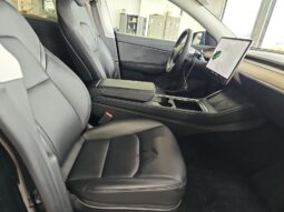 
										Tesla Model Y Long Range full									