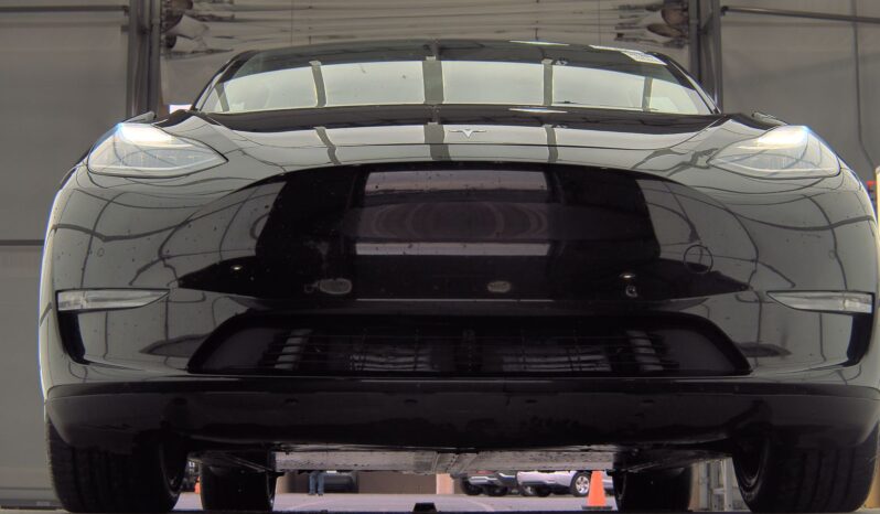 
								Tesla Model Y Long Range full									