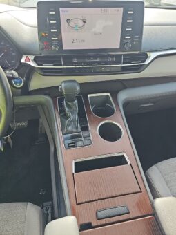 
										TOYOTA SIENNA LE full									