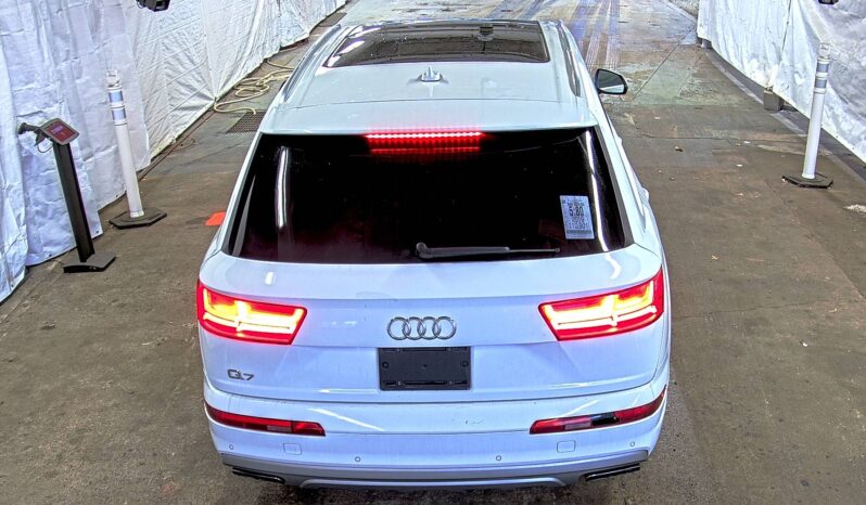 
								Audi Q7 Premium full									