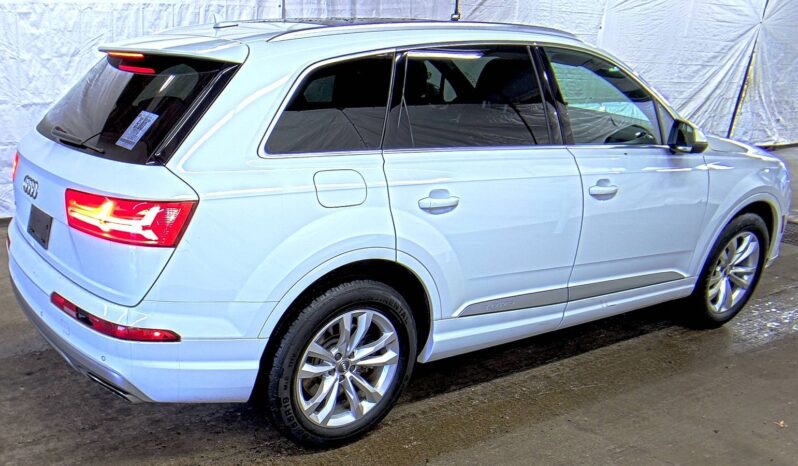 
								Audi Q7 Premium full									