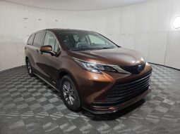 Toyota Sienna LE
