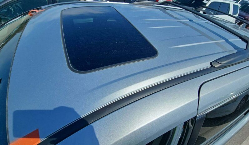 
								TOYOTA SIENNA XLE full									