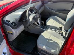 
										Hyundai Accent full									