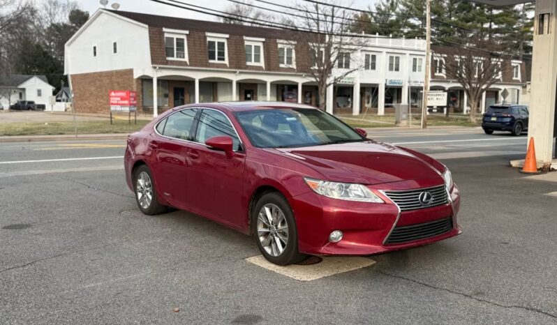 
								Lexus ES 300 H full									
