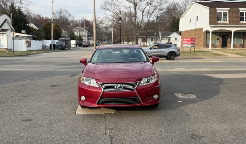 
								Lexus ES 300 H full									