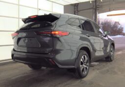 TOYOTA HIGHLANDER HYBRID XLE