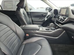 
										TOYOTA HIGHLANDER HYBRID XLE full									