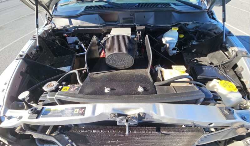 
								DODGE RAM 1500 SRT full									