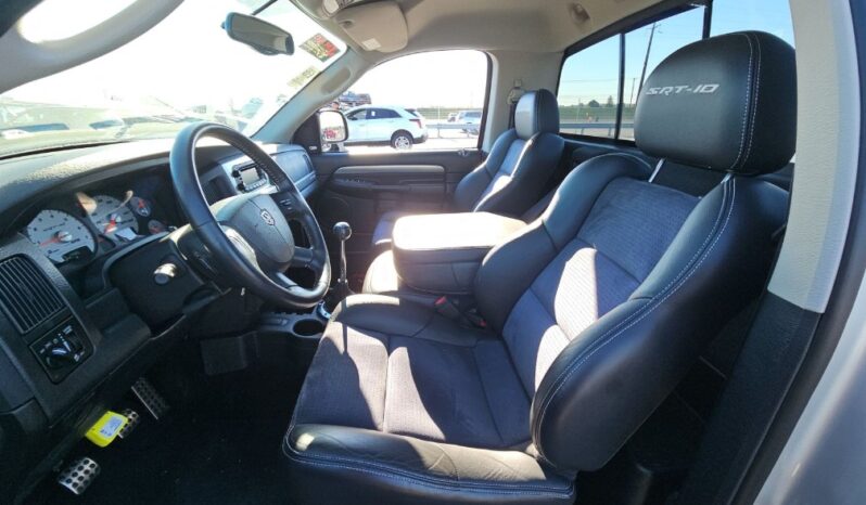 
								DODGE RAM 1500 SRT full									