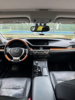 
										LEXUS ES300H LUXURY full									